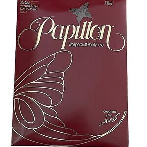 Hanes Papillon Vintage Whisper Soft Pantyhose Control Top Sandalfoot III Taupe